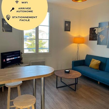T2 4 pers face gare SNCF Appart Hotel le Cygne 3 Bourges Extérieur photo